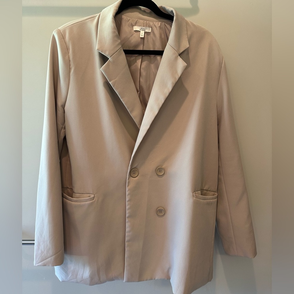 m.n.i Los Angeles Oversized Double Breasted Blazer